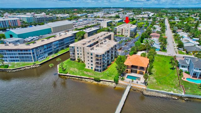 890 N Federal Highway 206, Lantana, FL 33462