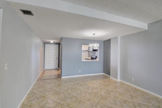 890 N Federal Highway 206, Lantana, FL 33462