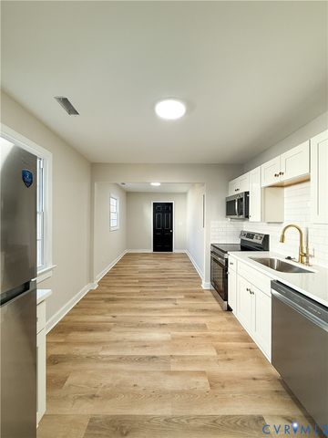 2606 Richmond St, Hopewell, VA 23860