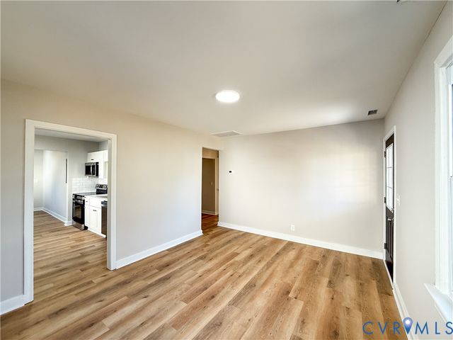 2606 Richmond St, Hopewell, VA 23860