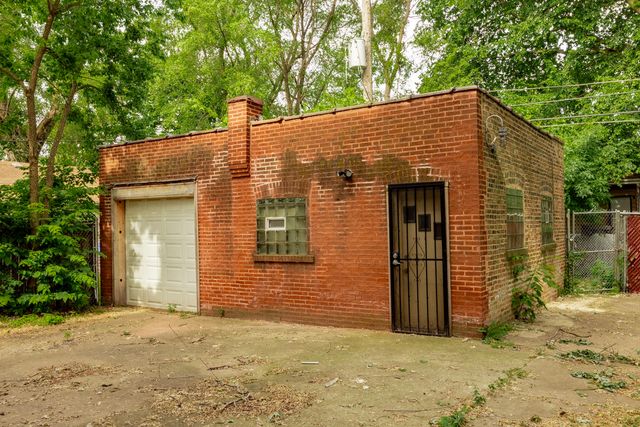 7435 S Euclid Avenue 3, Chicago, IL 60649