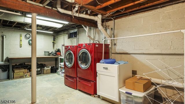 333 Giles Ave, Middlesex Boro, NJ 08846