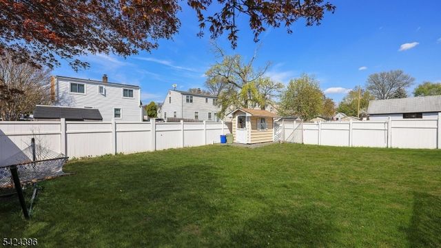 333 Giles Ave, Middlesex Boro, NJ 08846