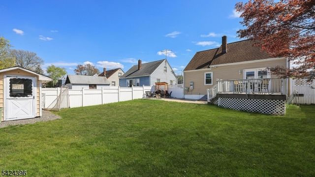 333 Giles Ave, Middlesex Boro, NJ 08846