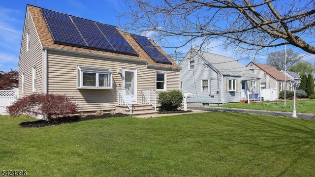 333 Giles Ave, Middlesex Boro, NJ 08846