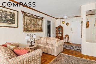 174 E 74th St Apt 14F, New York City, NY 10021