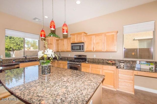 12158 W Lone Tree Trail, Peoria, AZ 85383