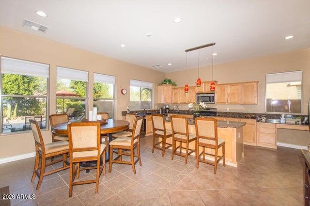 12158 W Lone Tree Trail, Peoria, AZ 85383