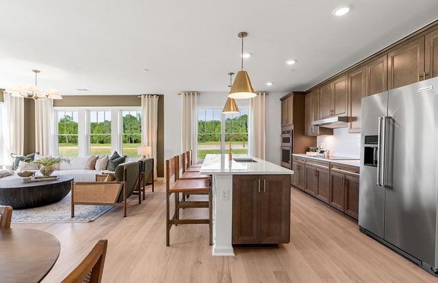 7 Green Street 213, Shrewsbury, MA 01545