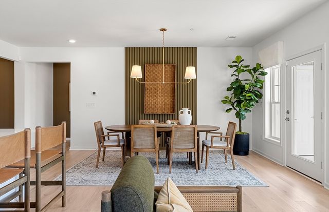 7 Green Street 213, Shrewsbury, MA 01545