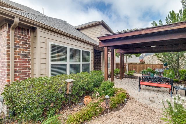 7333 Valencia Grove Court, Fort Worth, TX 76132