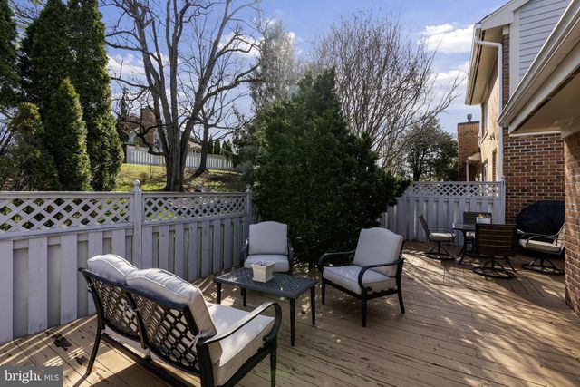 7 DEEP RUN RD, Lutherville Timonium, MD 21093