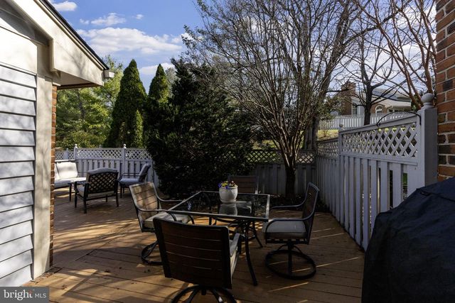 7 DEEP RUN RD, Lutherville Timonium, MD 21093