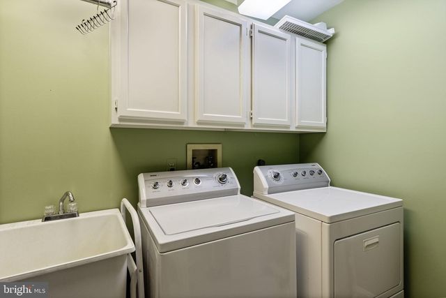 7 DEEP RUN RD, Lutherville Timonium, MD 21093