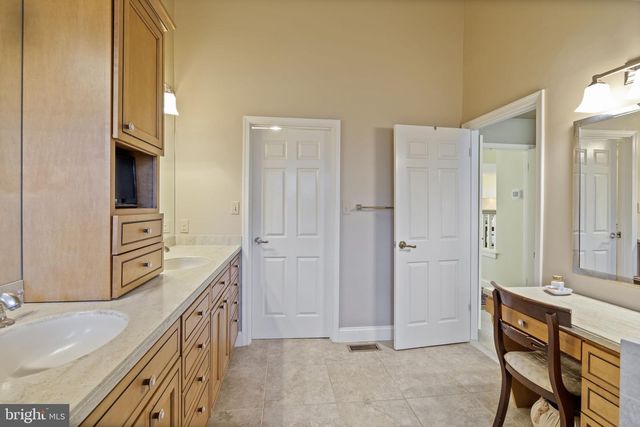 7 DEEP RUN RD, Lutherville Timonium, MD 21093