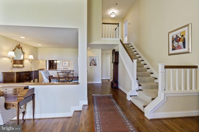 7 DEEP RUN RD, Lutherville Timonium, MD 21093