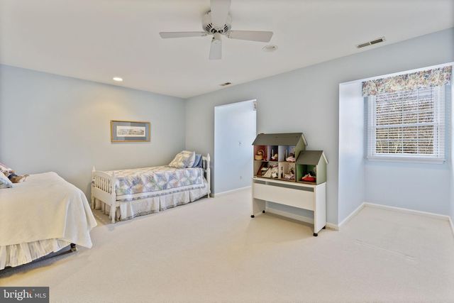 7 DEEP RUN RD, Lutherville Timonium, MD 21093