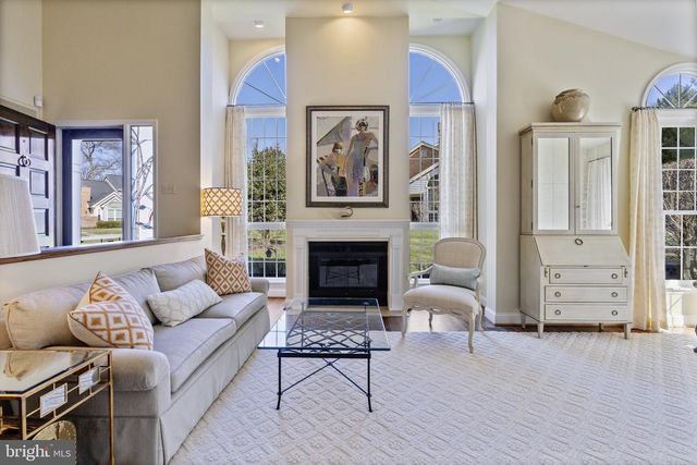 7 DEEP RUN RD, Lutherville Timonium, MD 21093