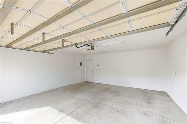 8108 Josefa WAY, Naples, FL 34114