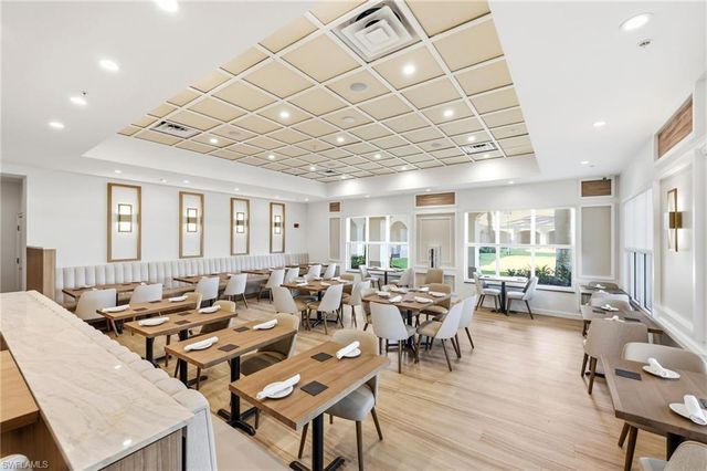 8108 Josefa WAY, Naples, FL 34114