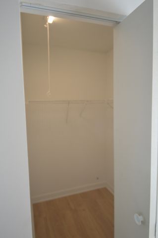 902 W Alleghany Drive 2A, Arlington Heights, IL 60004