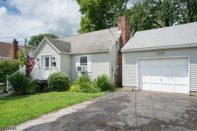 526 Grand Ave, Hackettstown Town, NJ 07840