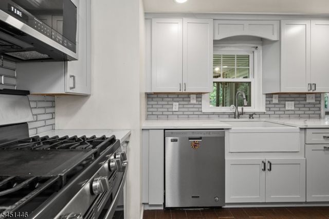 526 Grand Ave, Hackettstown Town, NJ 07840