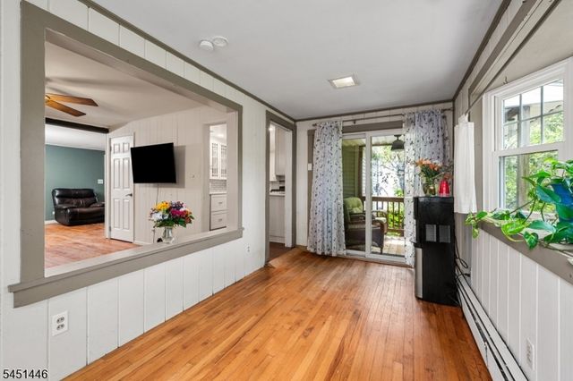 526 Grand Ave, Hackettstown Town, NJ 07840