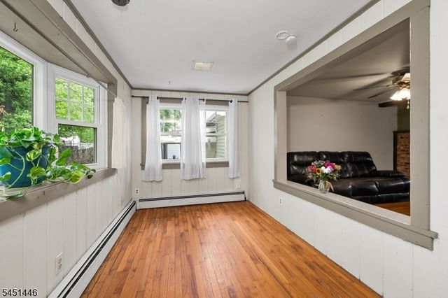 526 Grand Ave, Hackettstown Town, NJ 07840