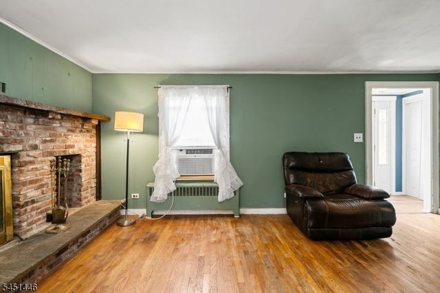 526 Grand Ave, Hackettstown Town, NJ 07840