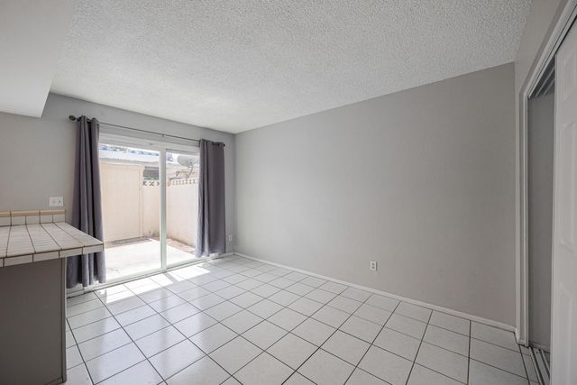 15 E Carter Drive, Tempe, AZ 85282