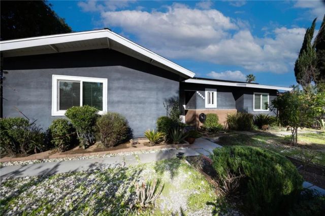 20363 Roscoe, Winnetka, CA 91306