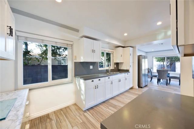 20363 Roscoe, Winnetka, CA 91306