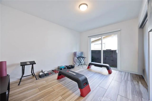 20363 Roscoe, Winnetka, CA 91306