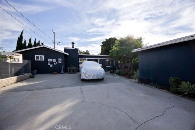 20363 Roscoe, Winnetka, CA 91306