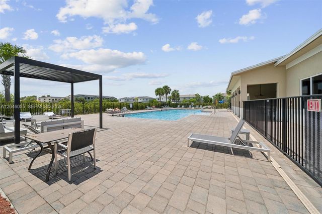 441 NE 4th Lane, Florida City, FL 33034