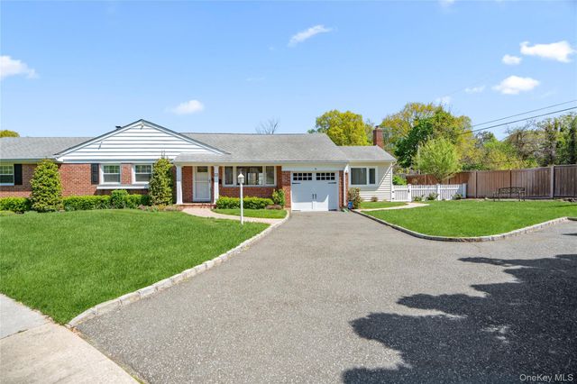 14 Harbor Lane, Glen Head, NY 11545