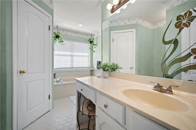 1337 Carson W Road, Mobile, AL 36695