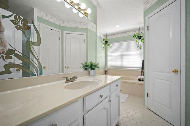 1337 Carson W Road, Mobile, AL 36695