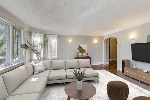 3836 N Richmond Street 1N, Chicago, IL 60618