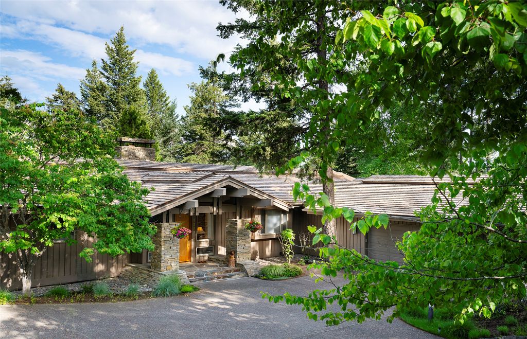 137 & 133 Eagle Bend Drive, Bigfork, MT 59911 photo 3