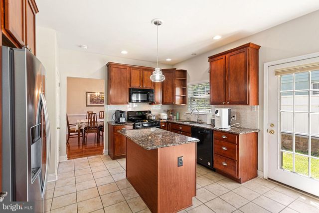 12046 SEWELL RD, Philadelphia, PA 19116