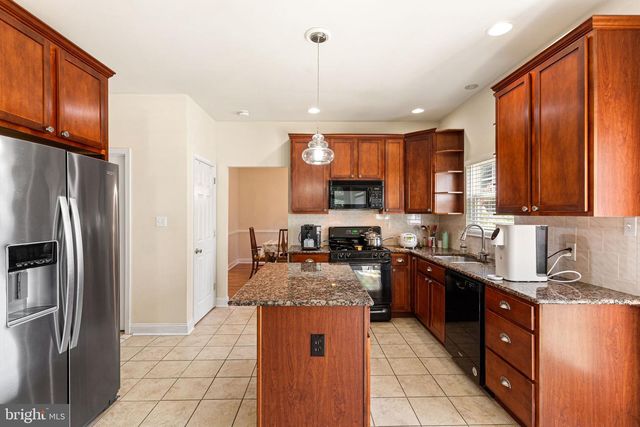 12046 SEWELL RD, Philadelphia, PA 19116