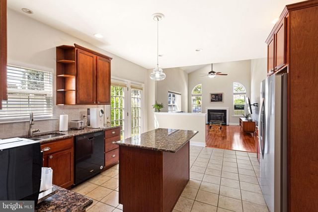 12046 SEWELL RD, Philadelphia, PA 19116