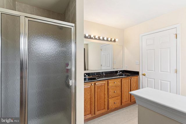 12046 SEWELL RD, Philadelphia, PA 19116