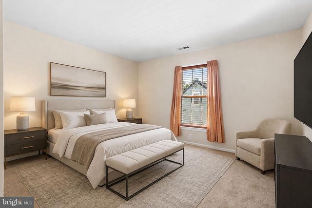 12046 SEWELL RD, Philadelphia, PA 19116