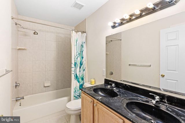 12046 SEWELL RD, Philadelphia, PA 19116