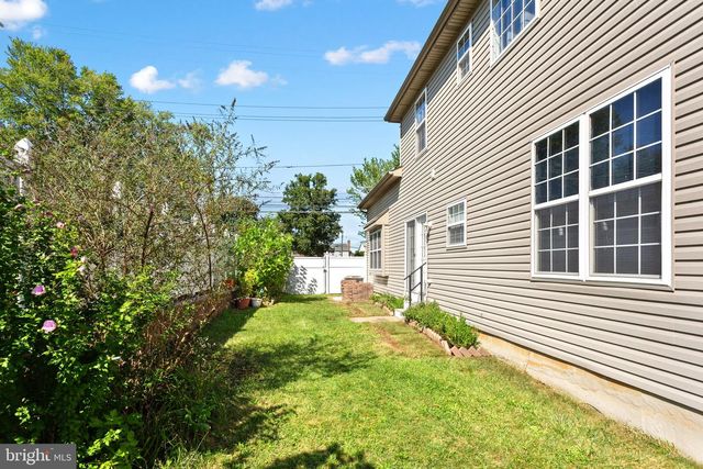12046 SEWELL RD, Philadelphia, PA 19116