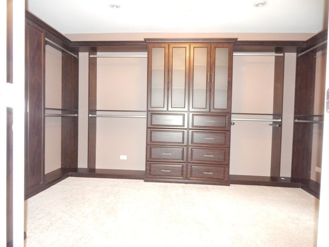 5612 Wildspring Drive, Lake In The Hills, IL 60156