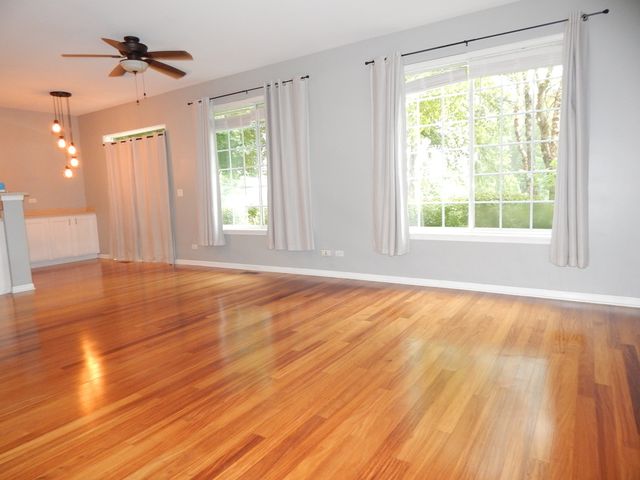 5612 Wildspring Drive, Lake In The Hills, IL 60156